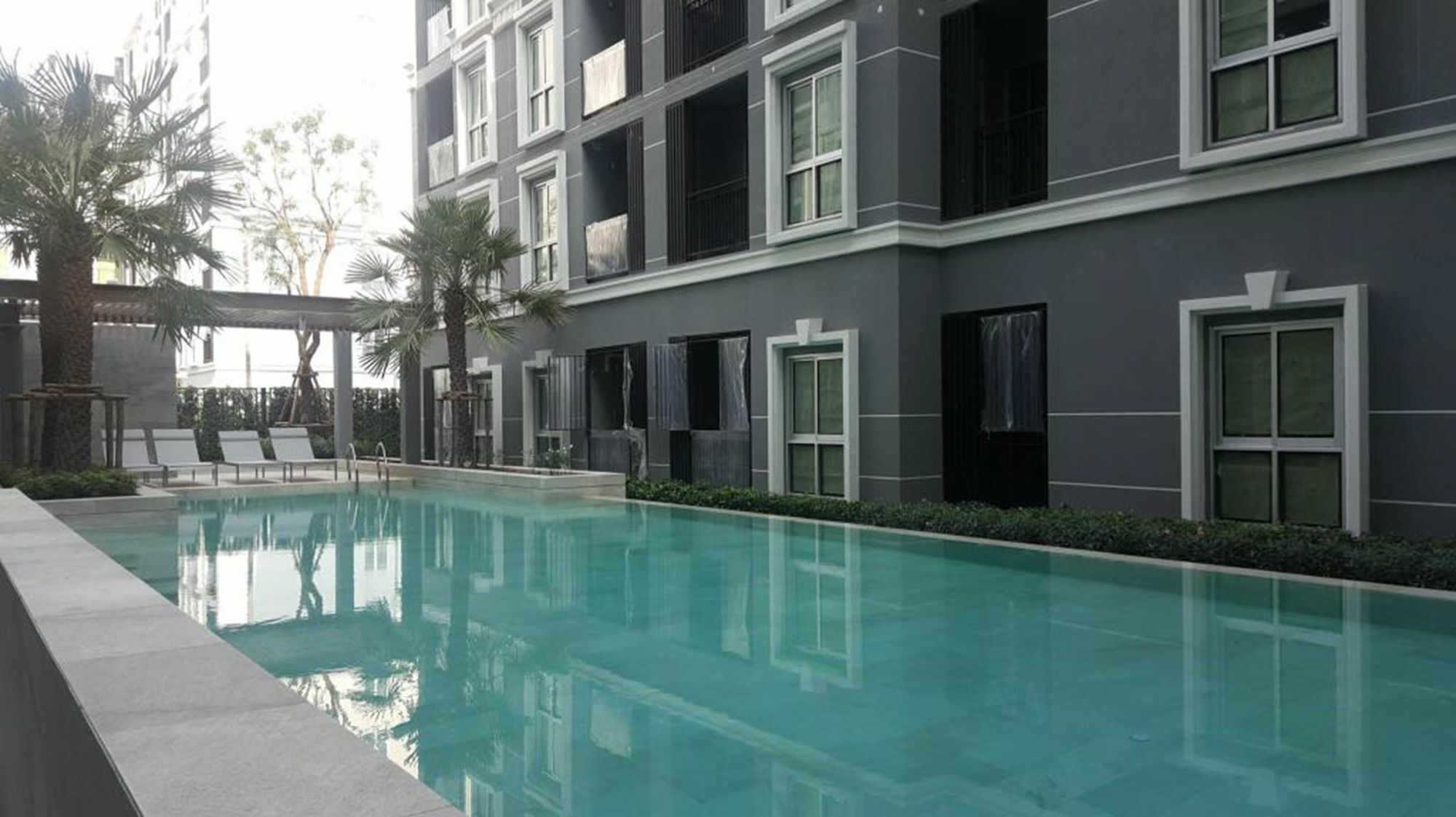 Plum Don Muang Airport Transfer 3*